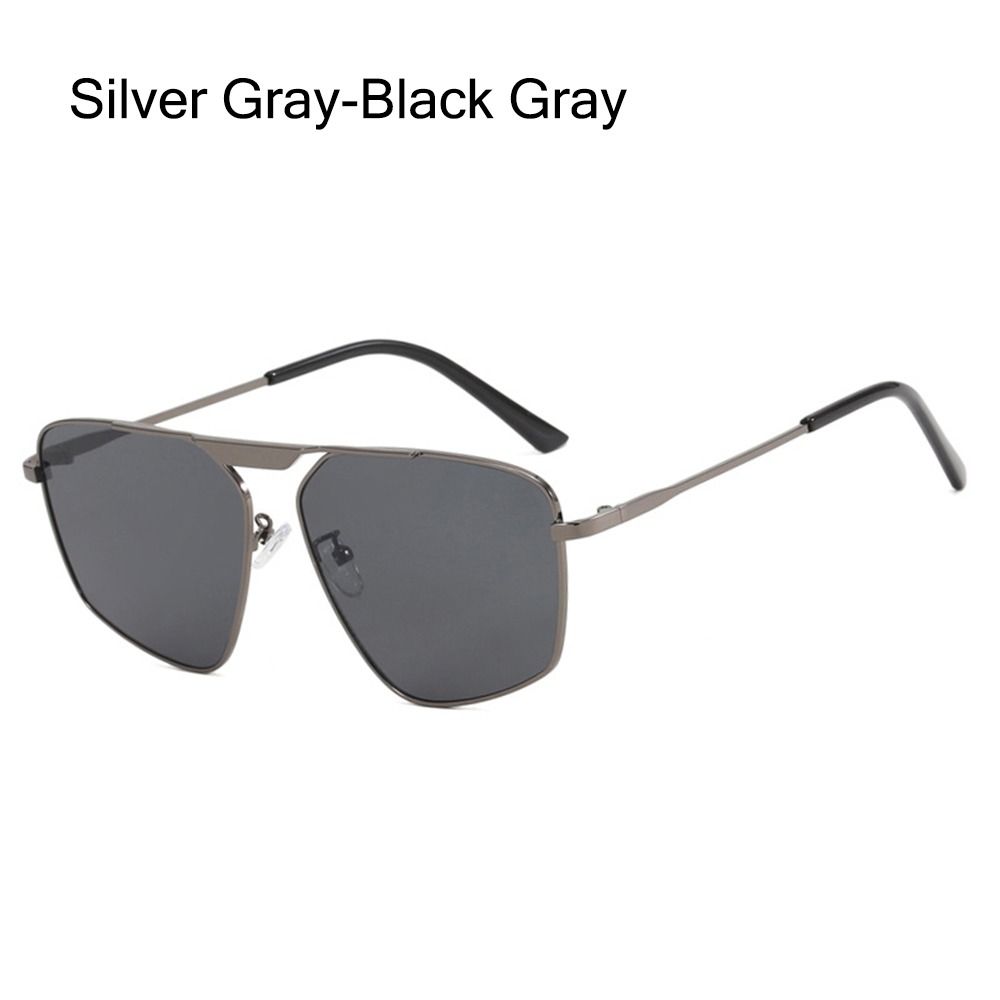 Unregelmäßige polygonale Metal – Street Fashion Shoot Bewertung und Preis