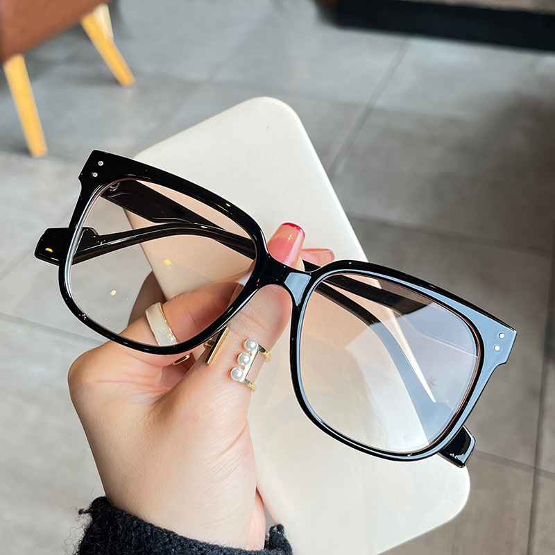 UV400 Sonnenbrille für Damen,  – Street Fashion Shoot Bewertung und Preis