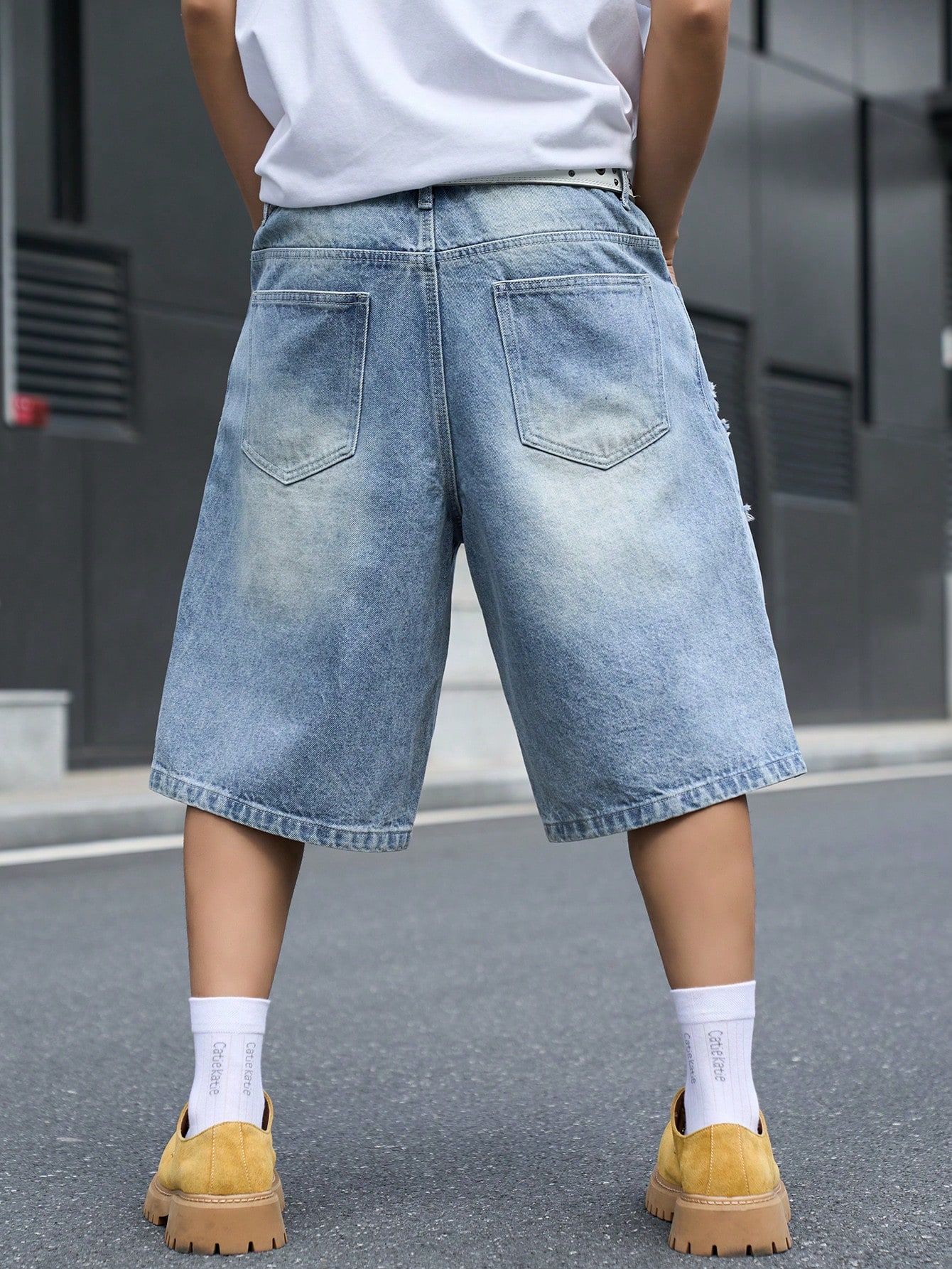 Locker sitzende Denim-Bermudas – Street Fashion Dance Bewertung und Preis